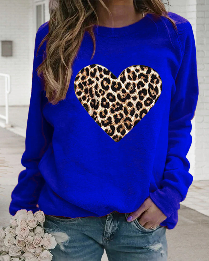 Lenka - Elegant sweatshirt met luipaard hartprint