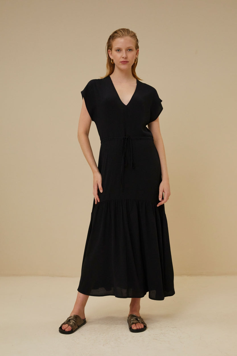 viona viscose dress | jet black