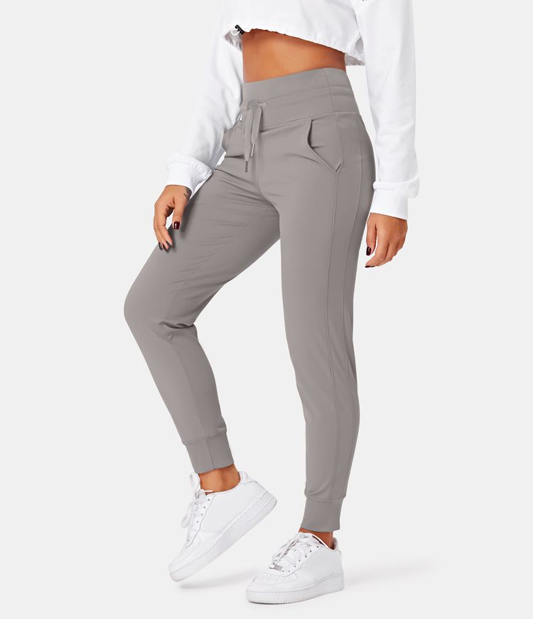 SoftlyZero ™ Airy Single -Gekleurde, klassieke joggingbroek in volledige lengte met een hoge taille