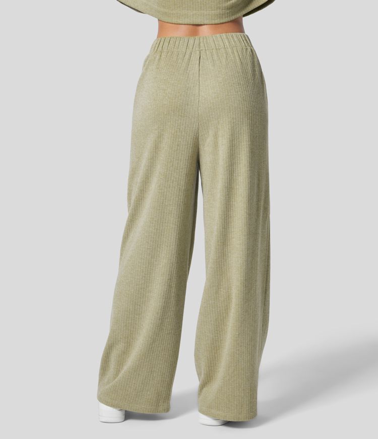 Plissierte Freizeithose mit hohem Bund, Seitentaschen und weitem Bein