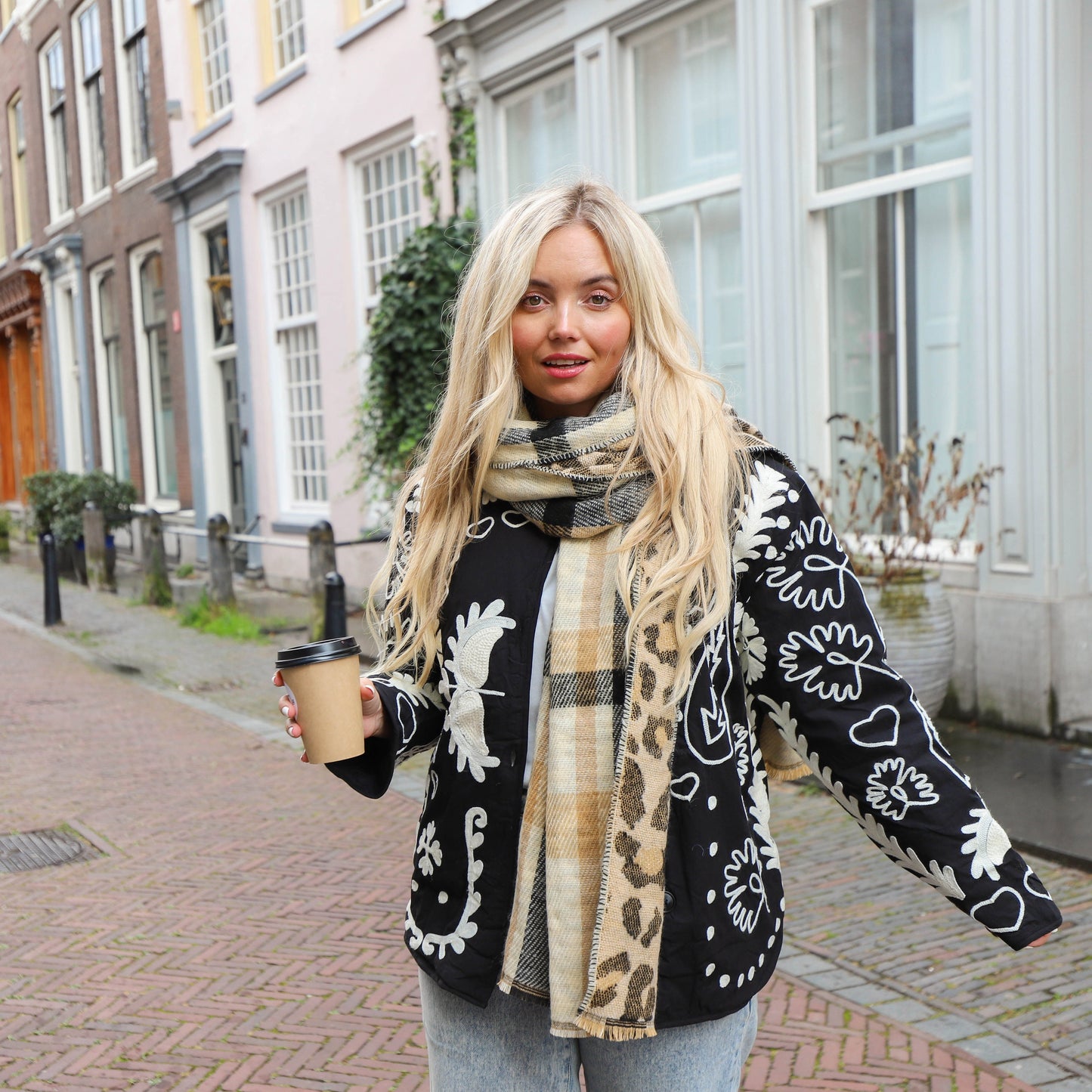 Sissy jacket black white